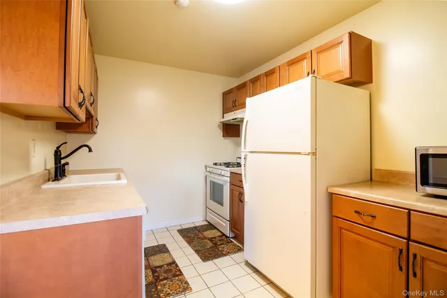 $376,000 | 38 Chester Lane, Nanuet, NY 10954