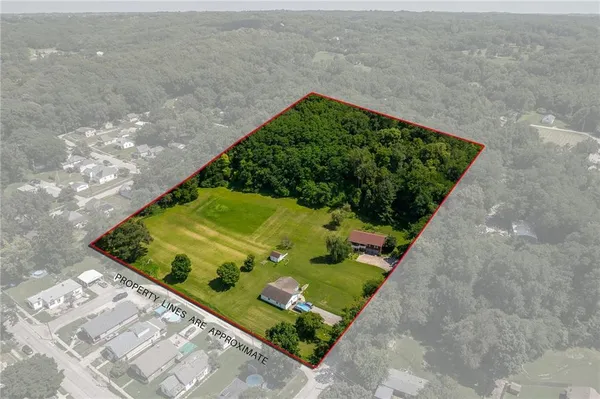 $399,900 | 6401 South 1st Street, St. Joseph, MO 64504