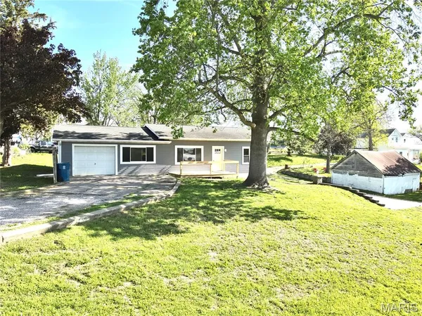 $225,000 | 306 West Monroe Street, La Grange, MO 63448