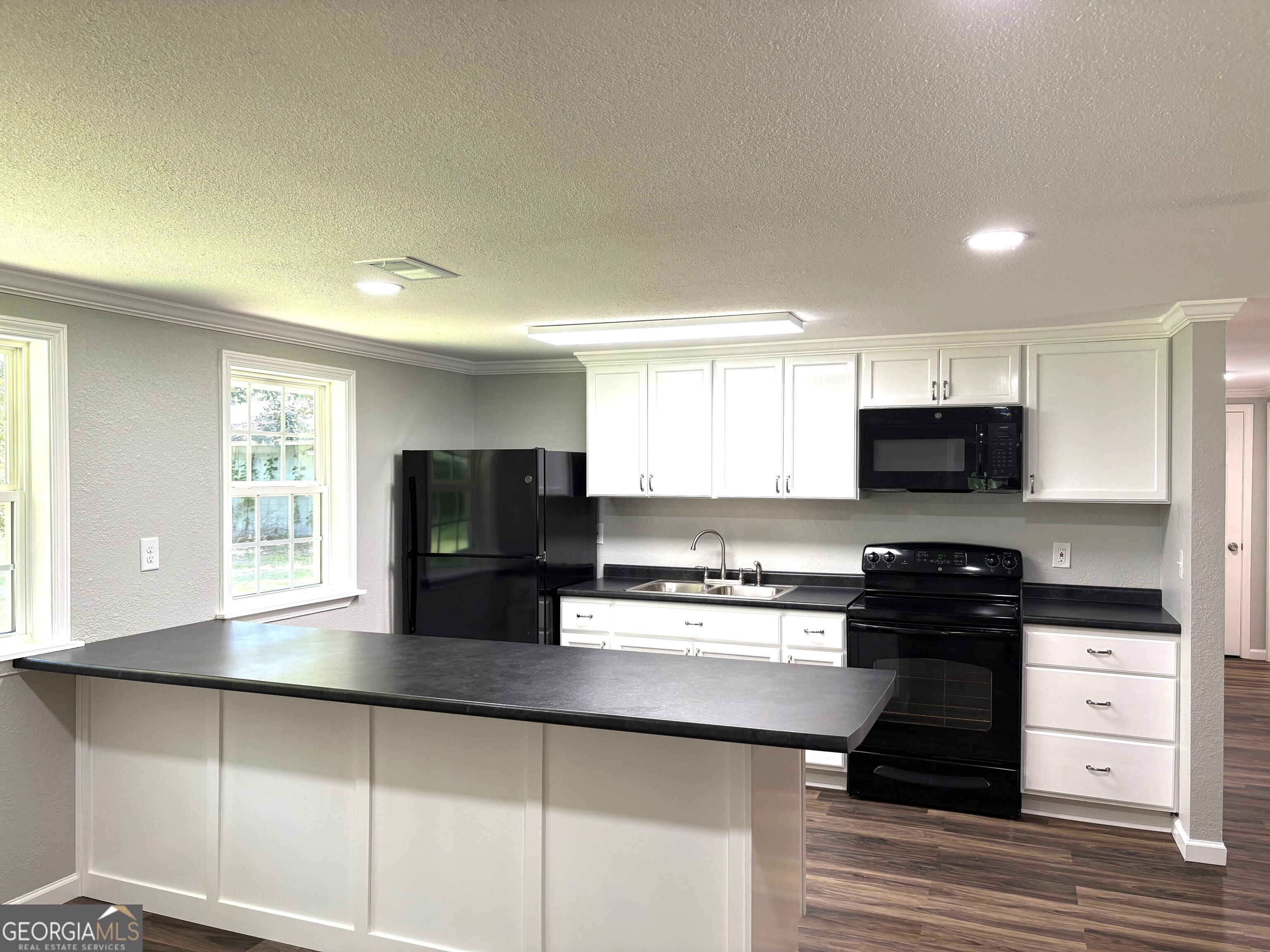 228 Hobbins Drive Dublin, GA 31021 - Photo 5 of 18