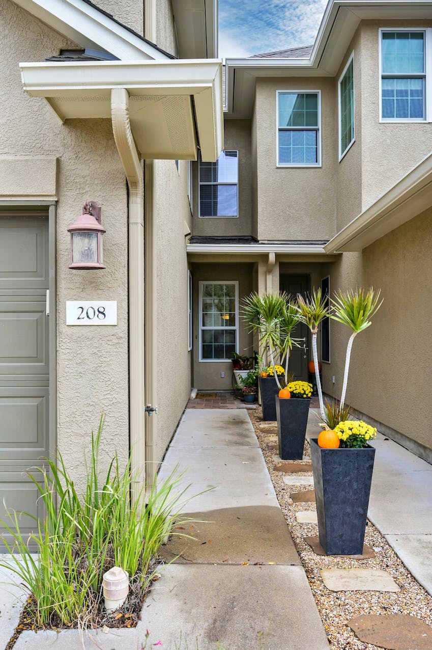 208 Aria Ridge, Unit 602 Austin, TX 78738 - Photo 2 of 27