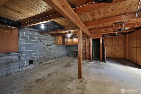 $595,000 | 3621 South Shorewood Avenue, Greenbank, WA 98253