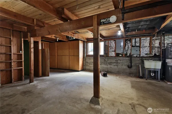 $595,000 | 3621 South Shorewood Avenue, Greenbank, WA 98253