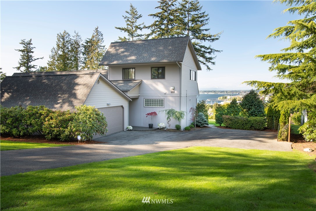213 Middlefield Road Bellingham, WA 98225 - Photo 1 of 5