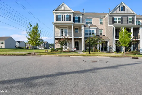 $369,990 | 1960 Austin Ridge Parkway, Wake Forest, NC 27587