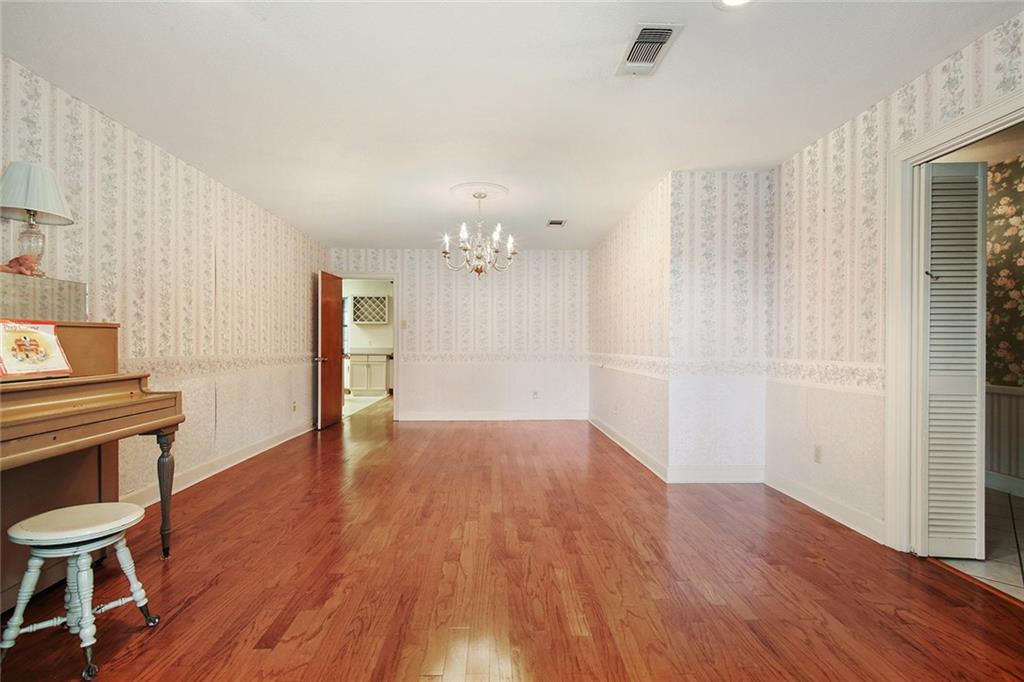 8805 Darby Lane River Ridge, LA 70123 - Photo 3 of 15