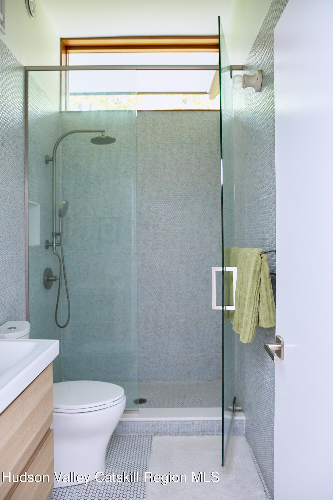 1156 Old Ford Road Gardiner, NY 12561 - Photo 16 of 46 Private Guest Full Bath