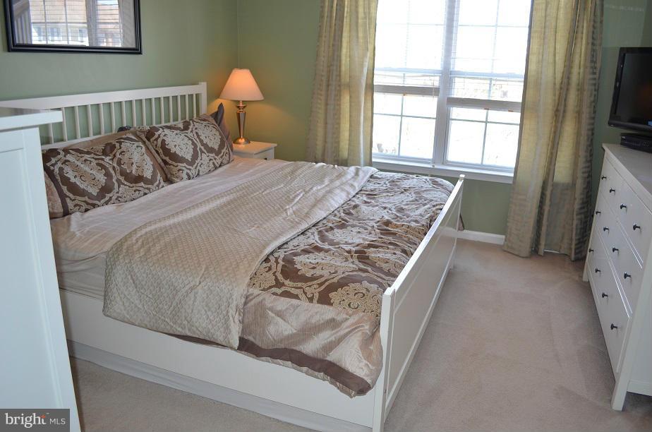 9105 Ridgefield Lane Frederick, MD 21701 - Photo 21 of 30 Bedroom (Master)