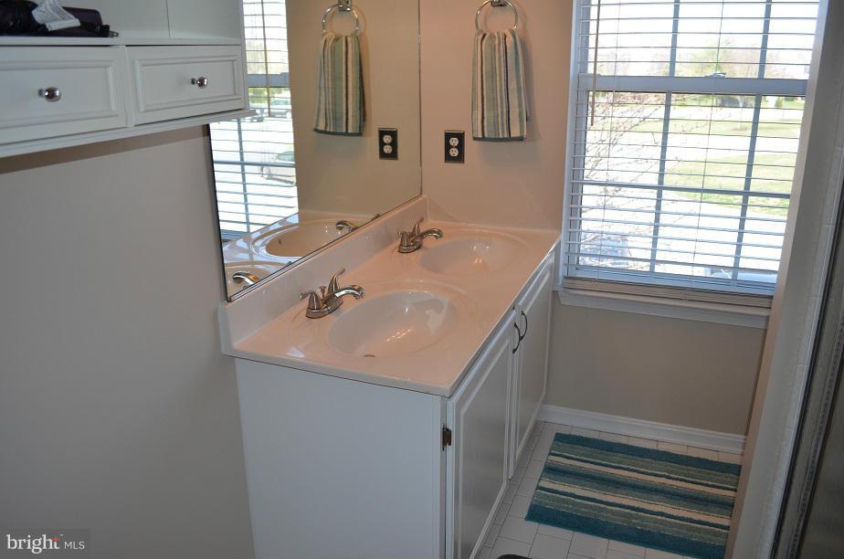 9105 Ridgefield Lane Frederick, MD 21701 - Photo 22 of 30 Bath (Master)