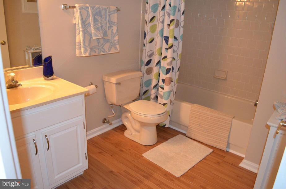 9105 Ridgefield Lane Frederick, MD 21701 - Photo 28 of 30 Lower Level full bath
