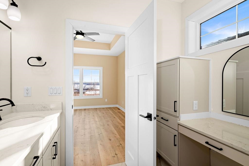 8602 Maynard Place Duluth, MN 55808 - Photo 13 of 38 Primary Bathrm