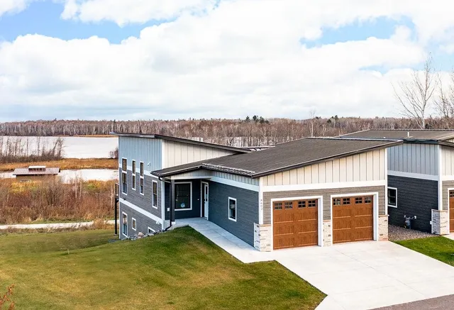 $797,900 | 8602 Maynard Place, Duluth, MN 55808