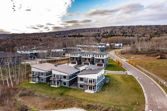 $797,900 | 8602 Maynard Place, Duluth, MN 55808