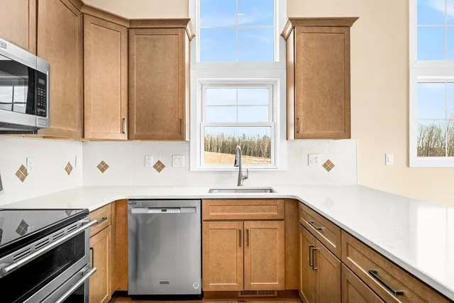 $797,900 | 8602 Maynard Place, Duluth, MN 55808