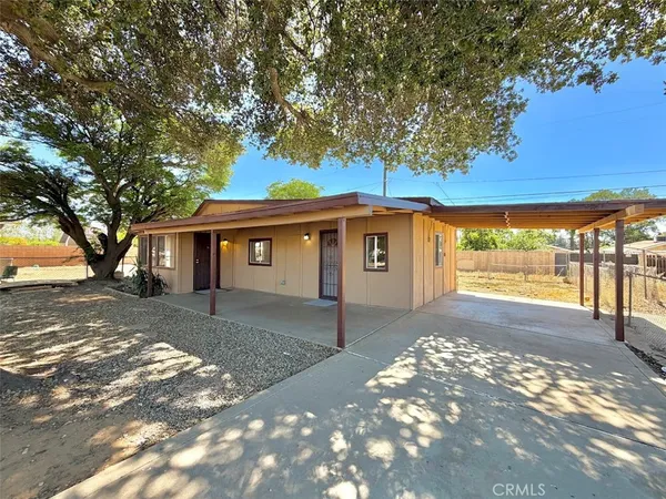 $379,990 | 925 Chestnut Avenue, Beaumont, CA 92223