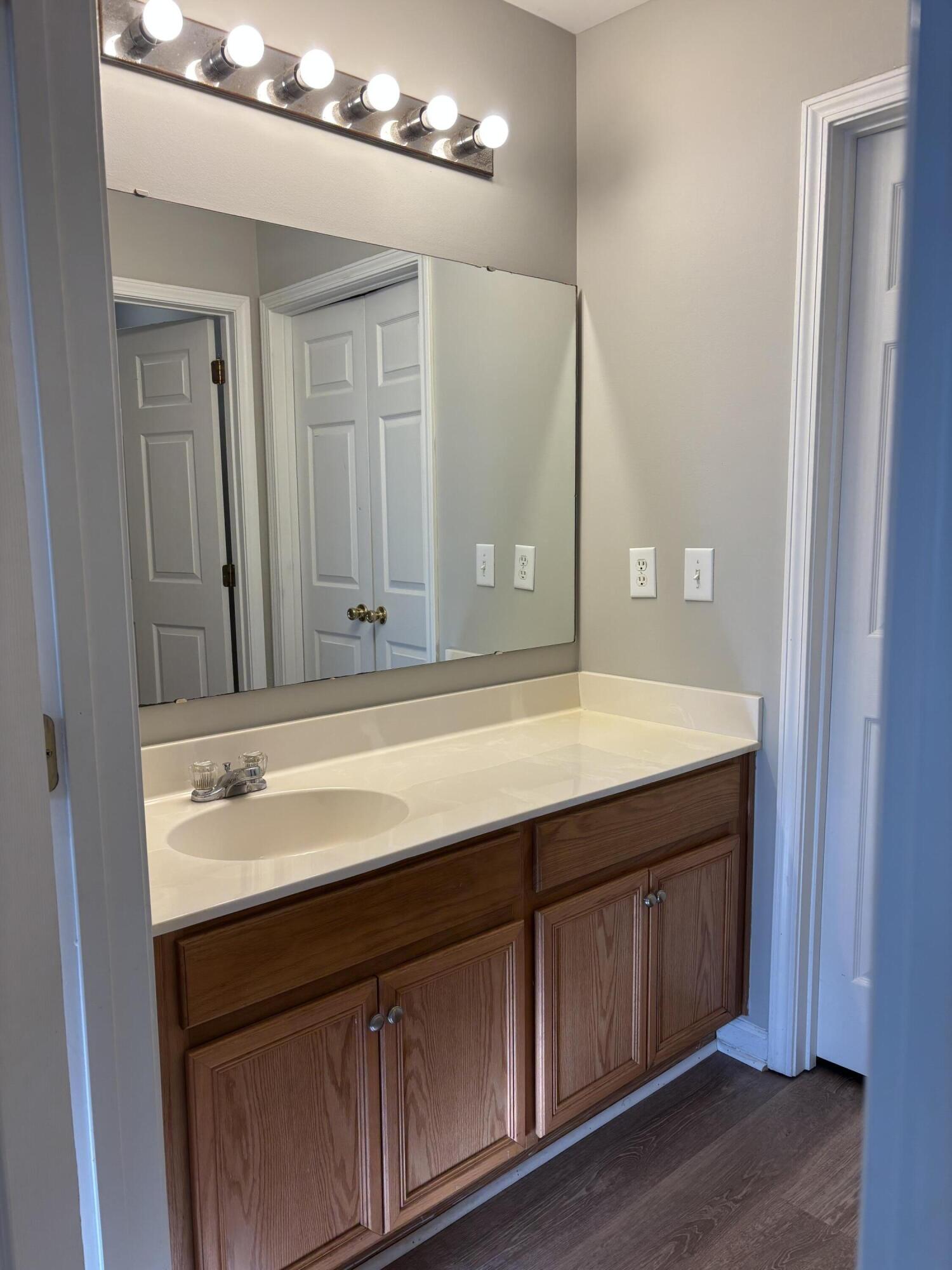 1300 River Rock Road Hanahan, SC 29410 - Photo 7 of 24 IMG_2976