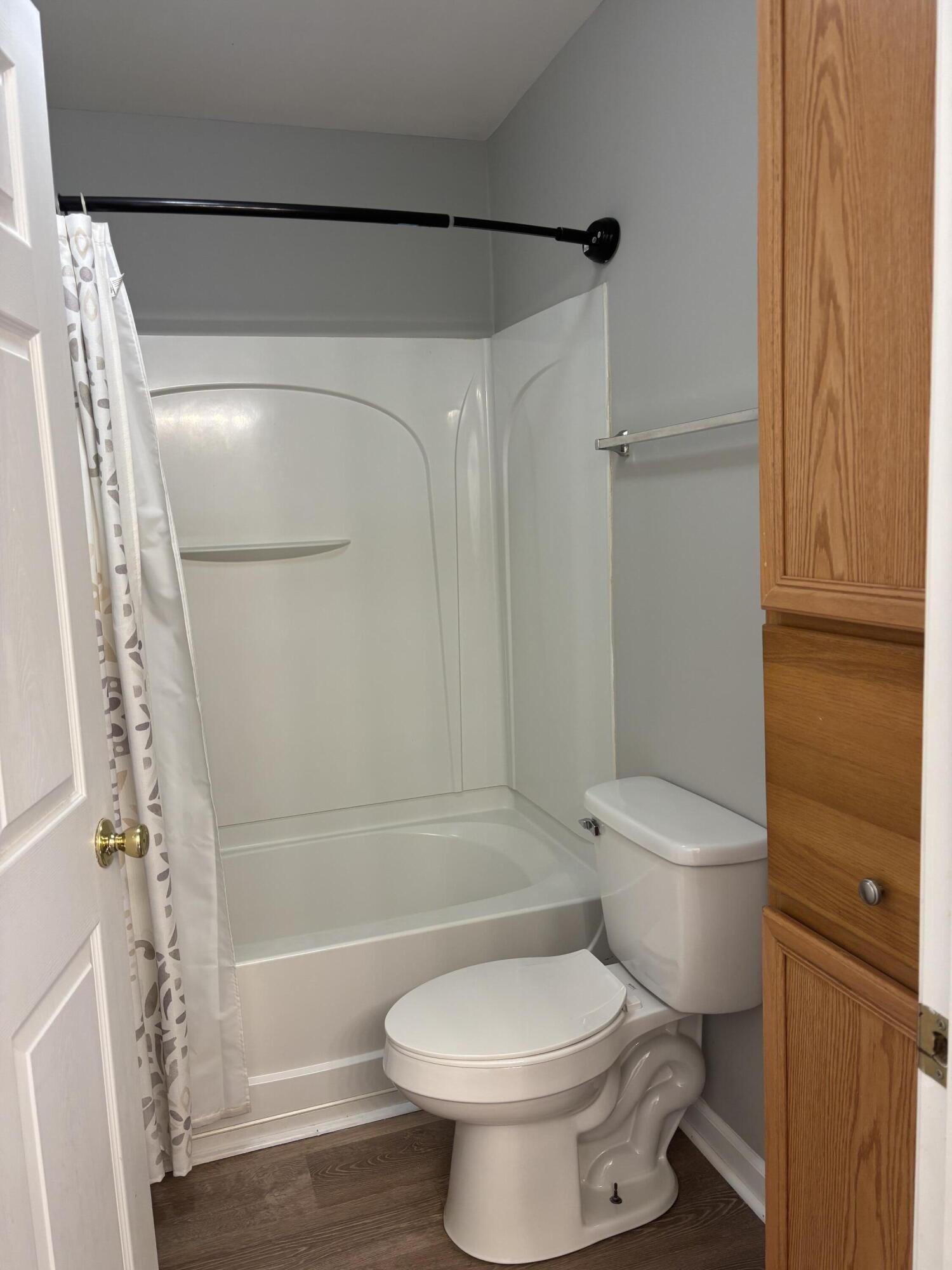 1300 River Rock Road Hanahan, SC 29410 - Photo 8 of 24 IMG_2977