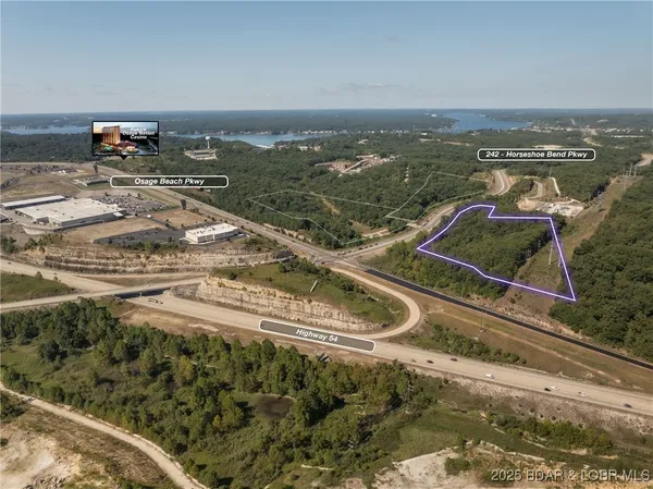 3 Hwy 242 Lake, Lake Ozark, MO 65049