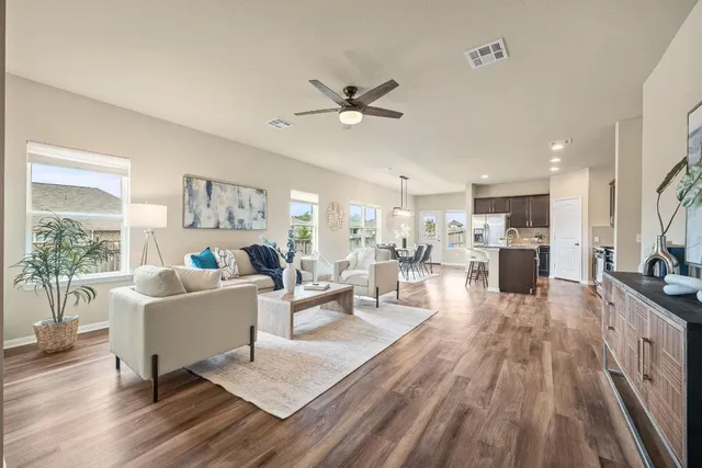 $388,500 | 401 Lewisville Lane, Leander, TX 78641