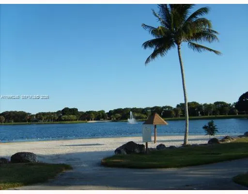 $2,400 | 15610 Southwest 105th Lane, Unit 605, Miami, FL 33196