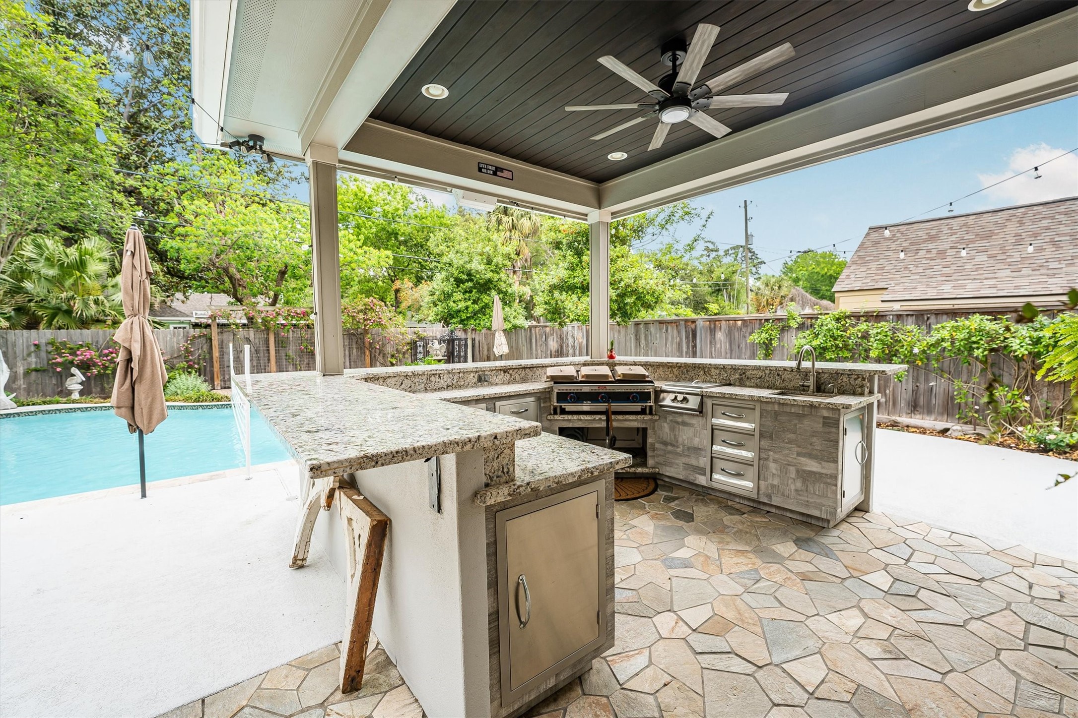 424 West 32nd Street Houston, TX 77018 - Photo 45 of 50