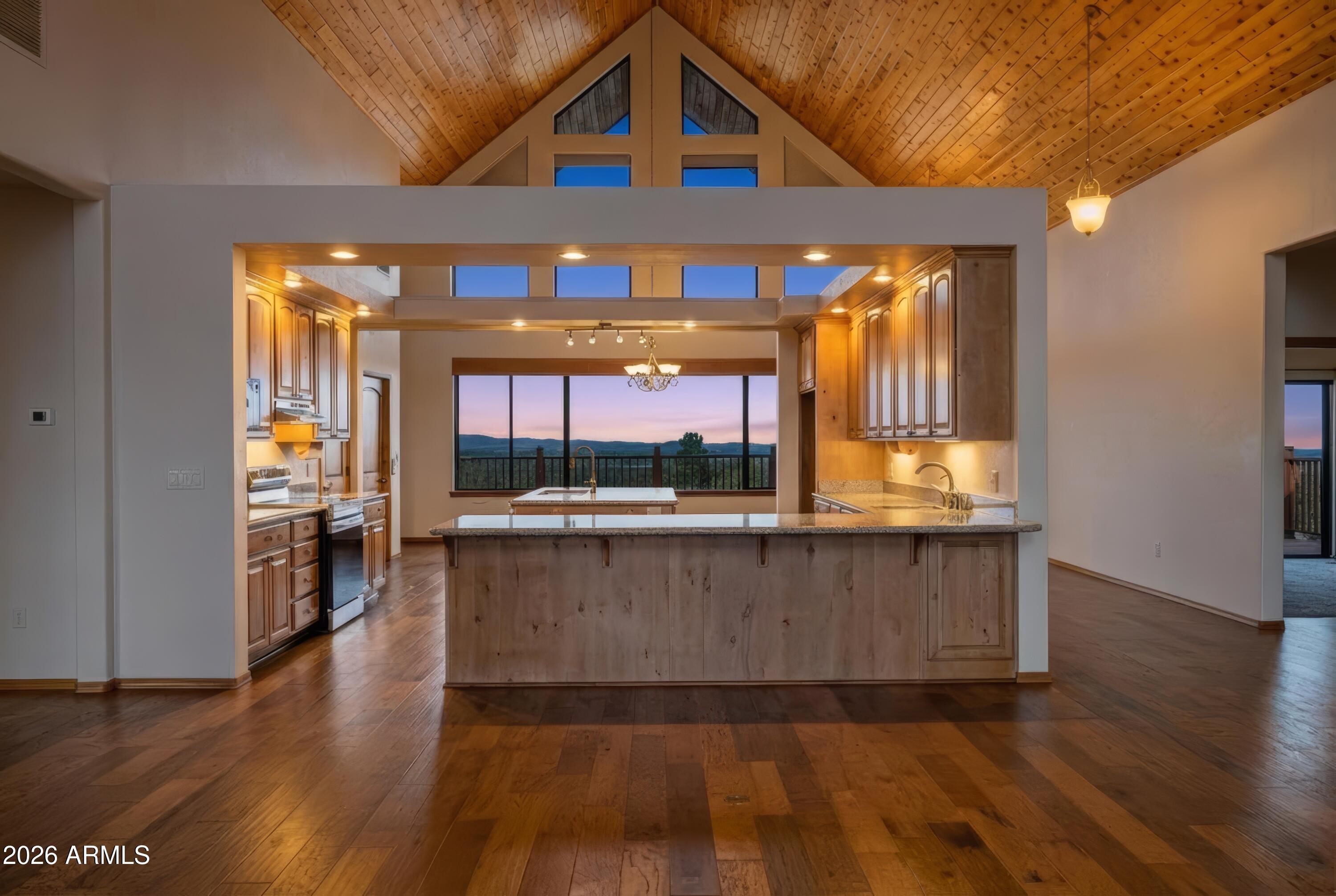 1561 South Canyon Ridge Trail Show Low, AZ 85901 - Photo 15 of 60 15_nkn_6171_twilight_1dfef5ae-40d0-4cc9-