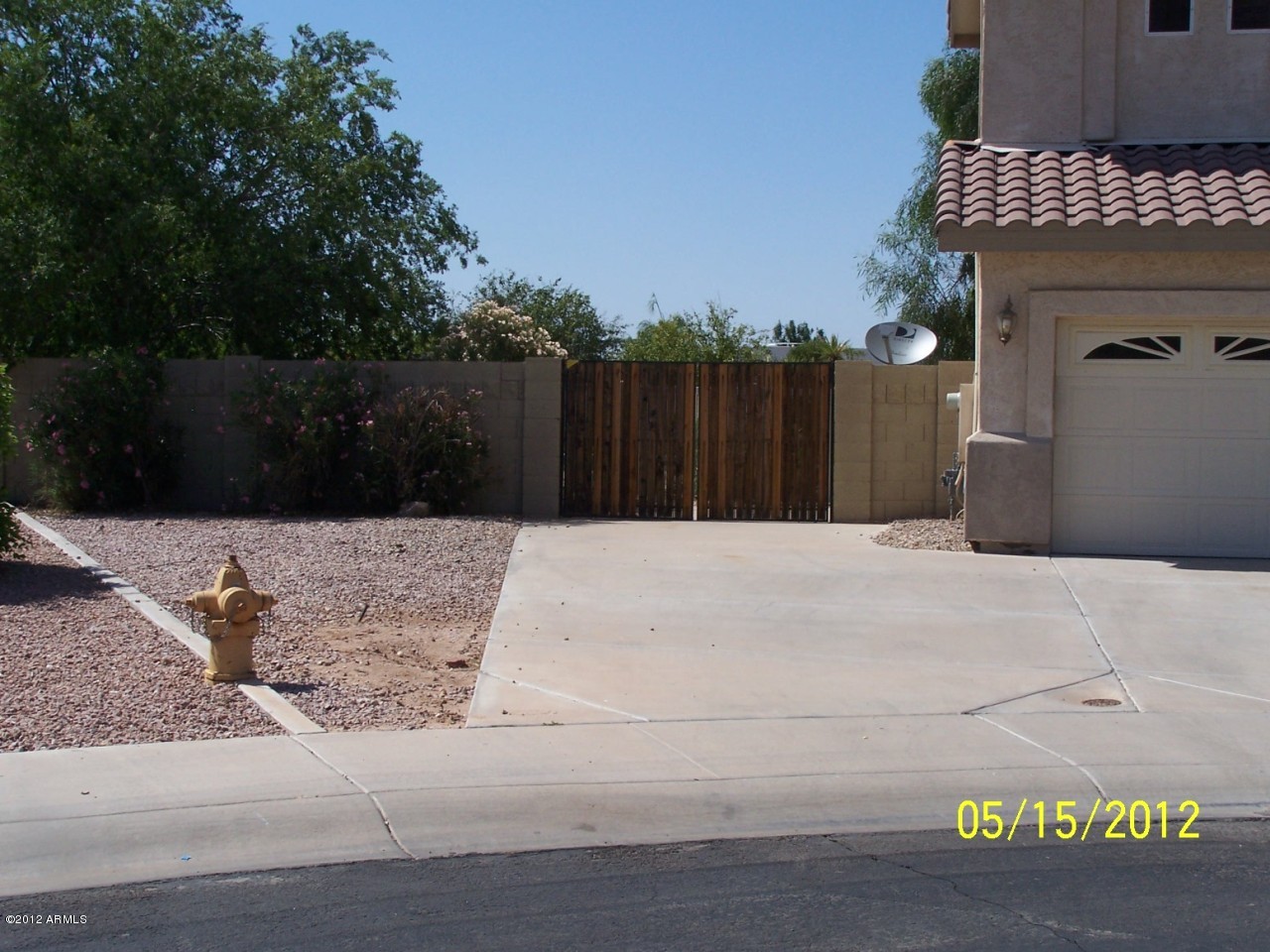 344 West Del Rio Street Gilbert, AZ 85233 - Photo 2 of 27 RV Gate