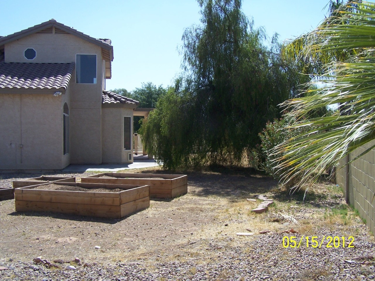 344 West Del Rio Street Gilbert, AZ 85233 - Photo 27 of 27 East side of backyard