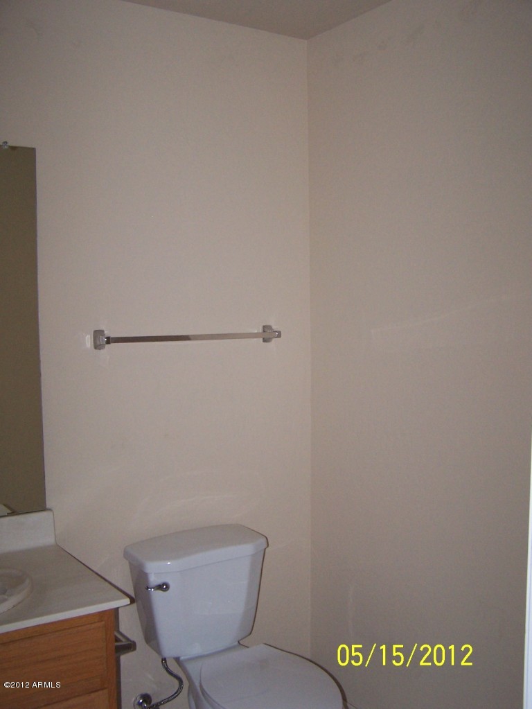 344 West Del Rio Street Gilbert, AZ 85233 - Photo 8 of 27 1/2 Bath Downstairs