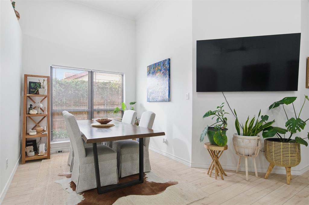 9112 Shiloh Road Dallas, TX 75228 - Photo 6 of 23 a dining room with furniture and potted plants