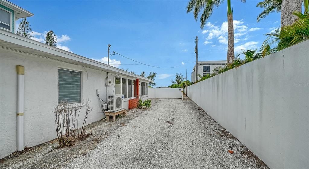 616 South Casey Key Road Nokomis, FL 34275 - Photo 32 of 39