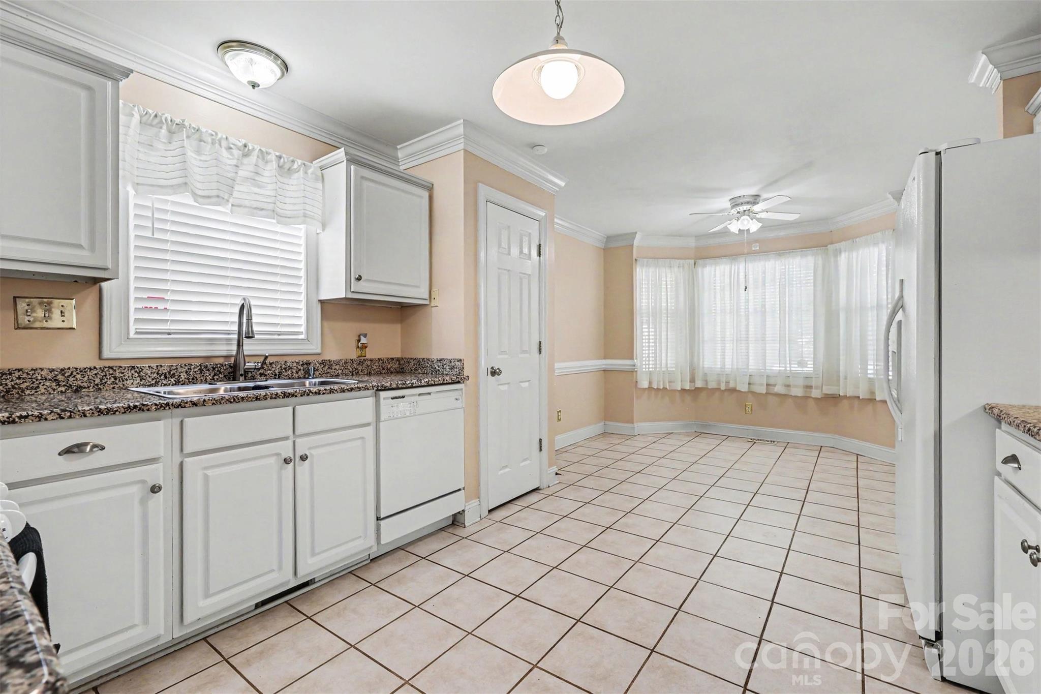 809 Robertson Road Rock Hill, SC 29730 - Photo 4 of 26 Gallery Image 4