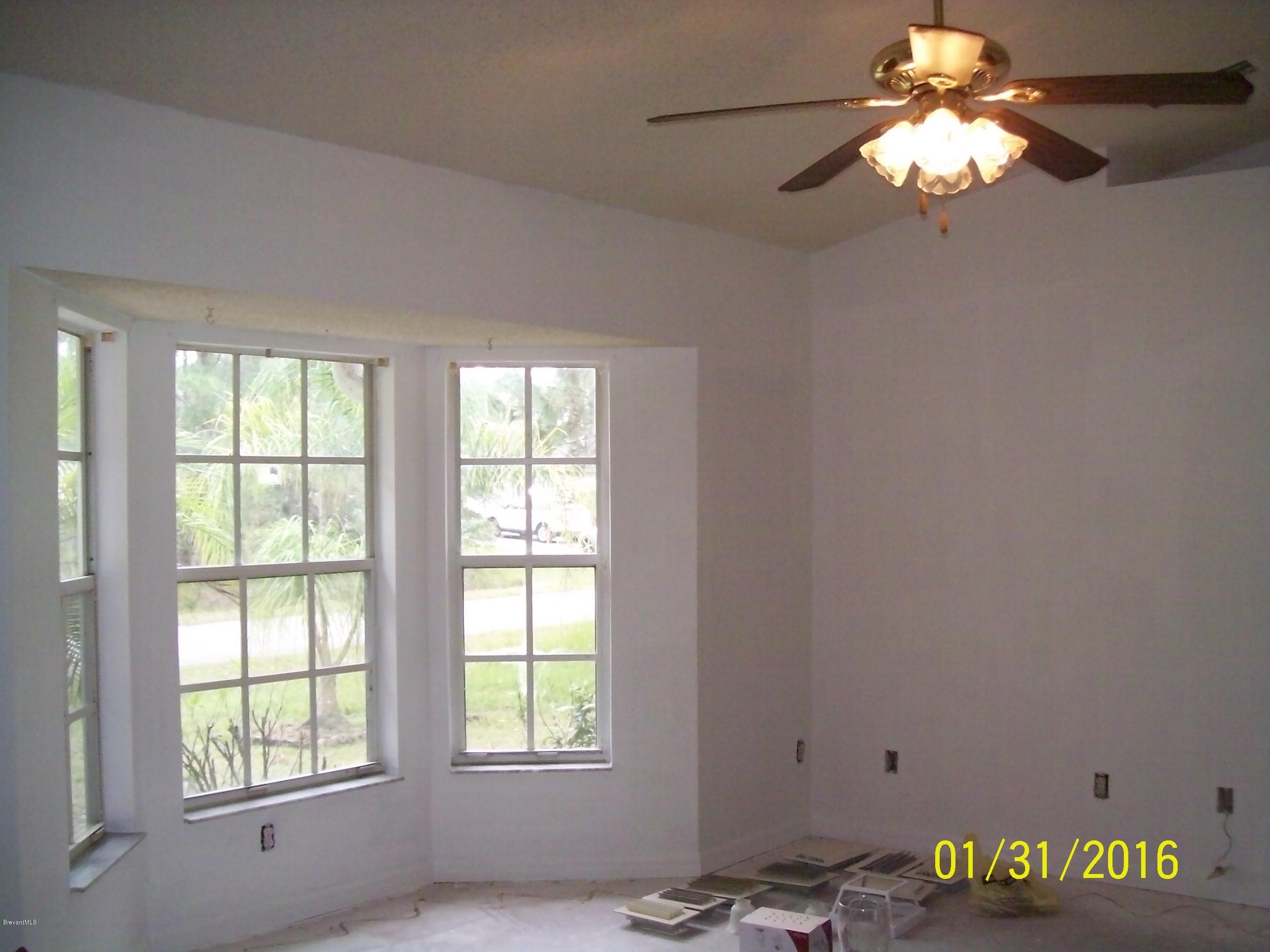 1241 Sapulpa Road Southwest Palm Bay, FL 32908 - Photo 3 of 7 Bay Window