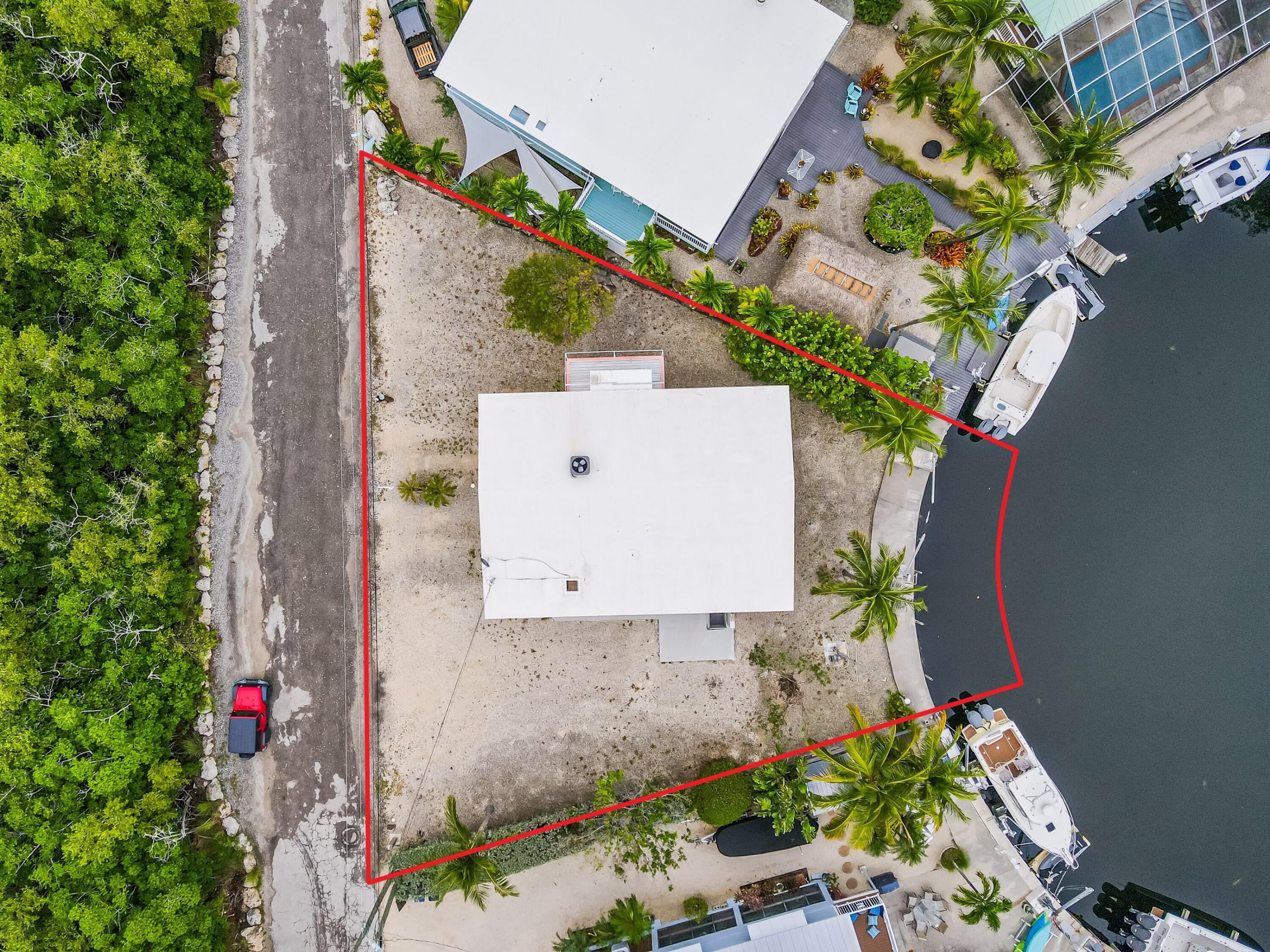 1502 Shaw Drive Key Largo, FL 33037 - Photo 17 of 42 an aerial view of a house