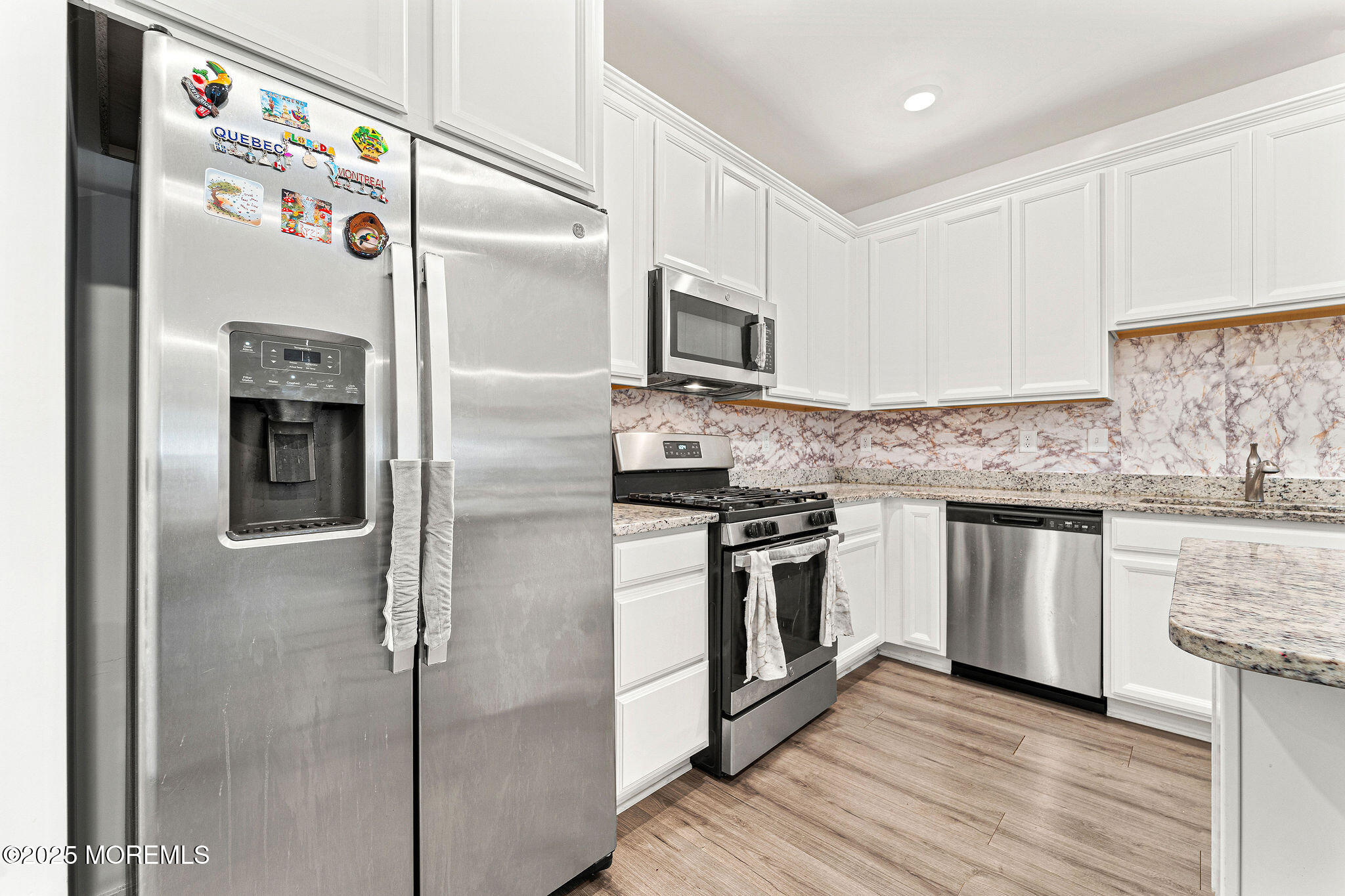 23 Gulfstream Road New Egypt, NJ 08533 - Photo 15 of 36 23GulfstreamRd-38