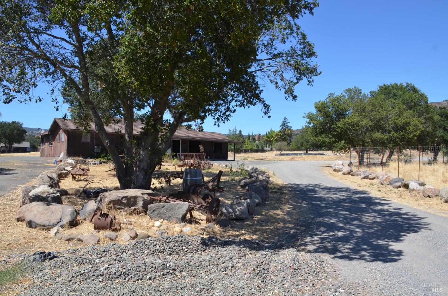 2186 Monticello Road Napa, CA 94558 - Photo 11 of 44