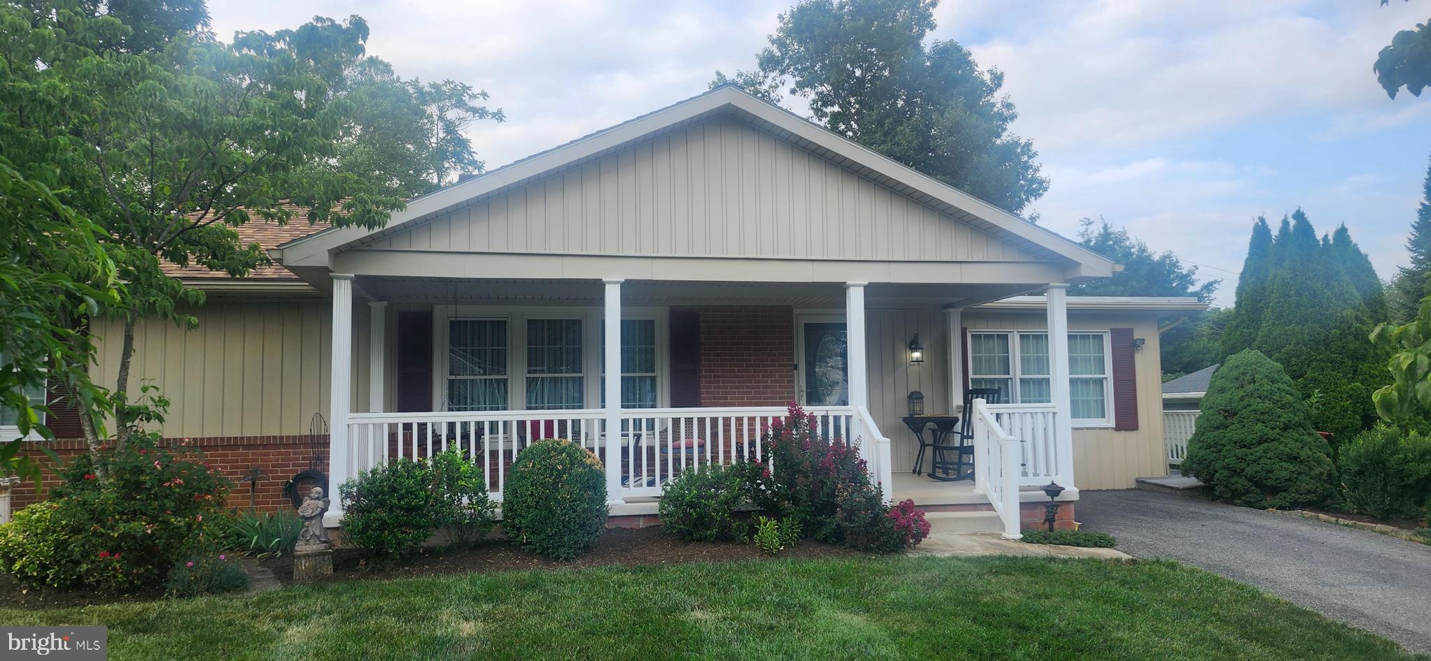 18820 Rolling Road Hagerstown, MD 21742 - Photo 2 of 7