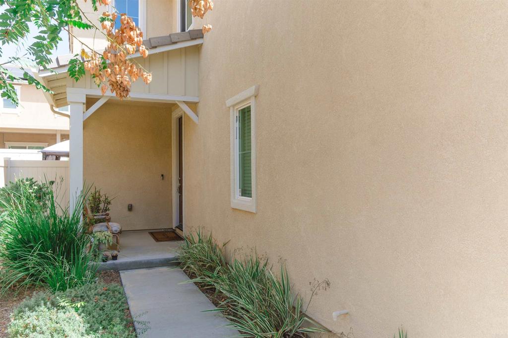 35458 Brown Galloway Lane Fallbrook, CA 92028 - Photo 3 of 28