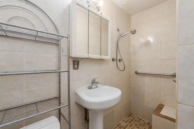 $1,895 | 1748 Colmar Drive, Holiday, FL 34690