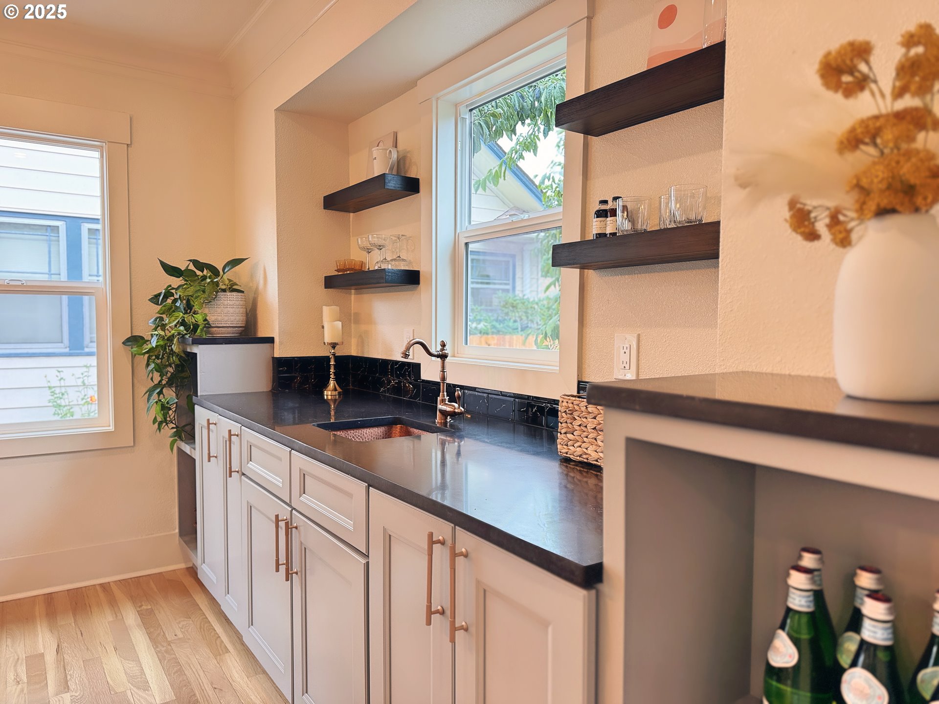 3564 Northeast Mathison Place Portland, OR 97212 - Photo 13 of 47