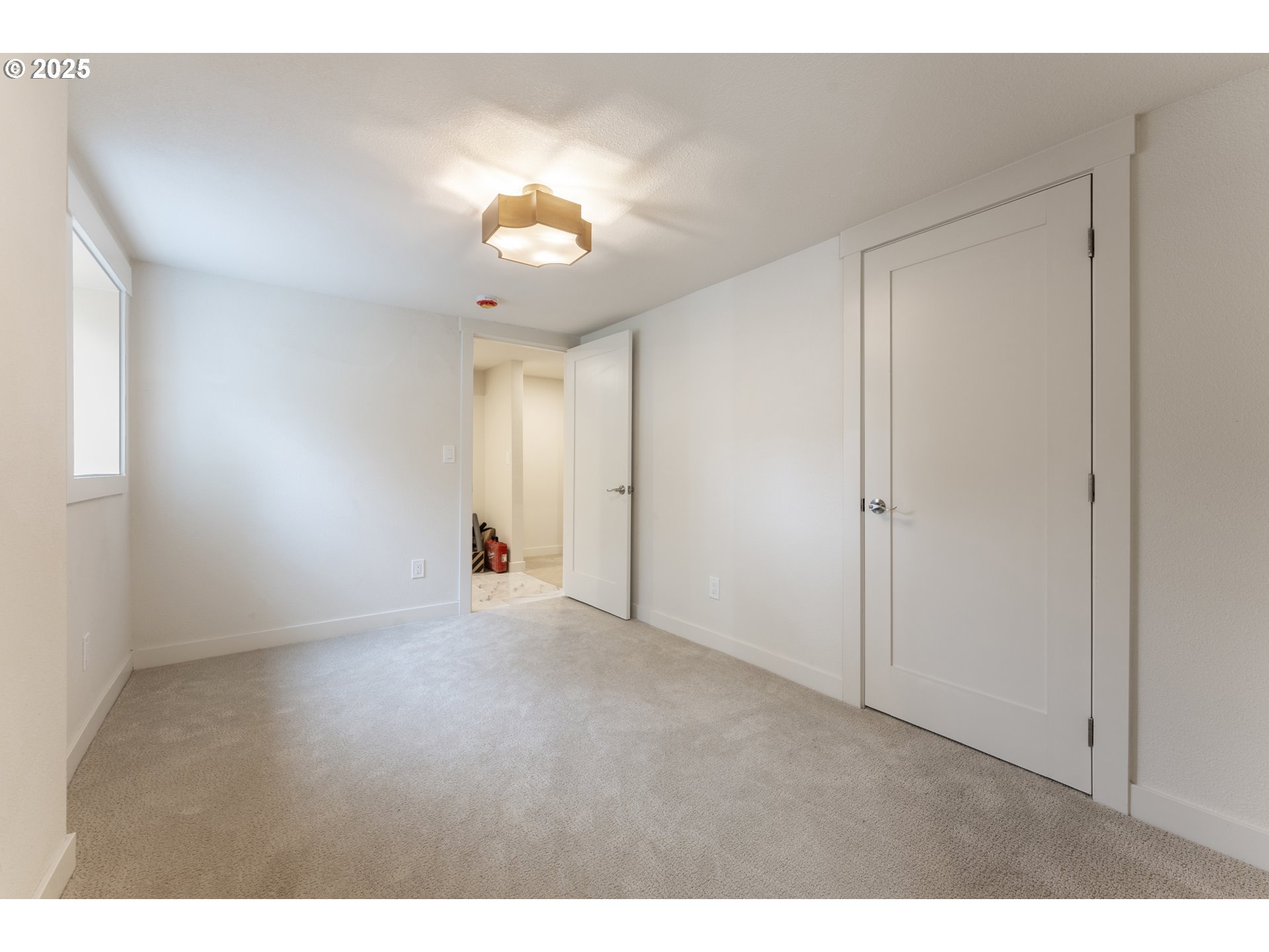 3564 Northeast Mathison Place Portland, OR 97212 - Photo 32 of 47