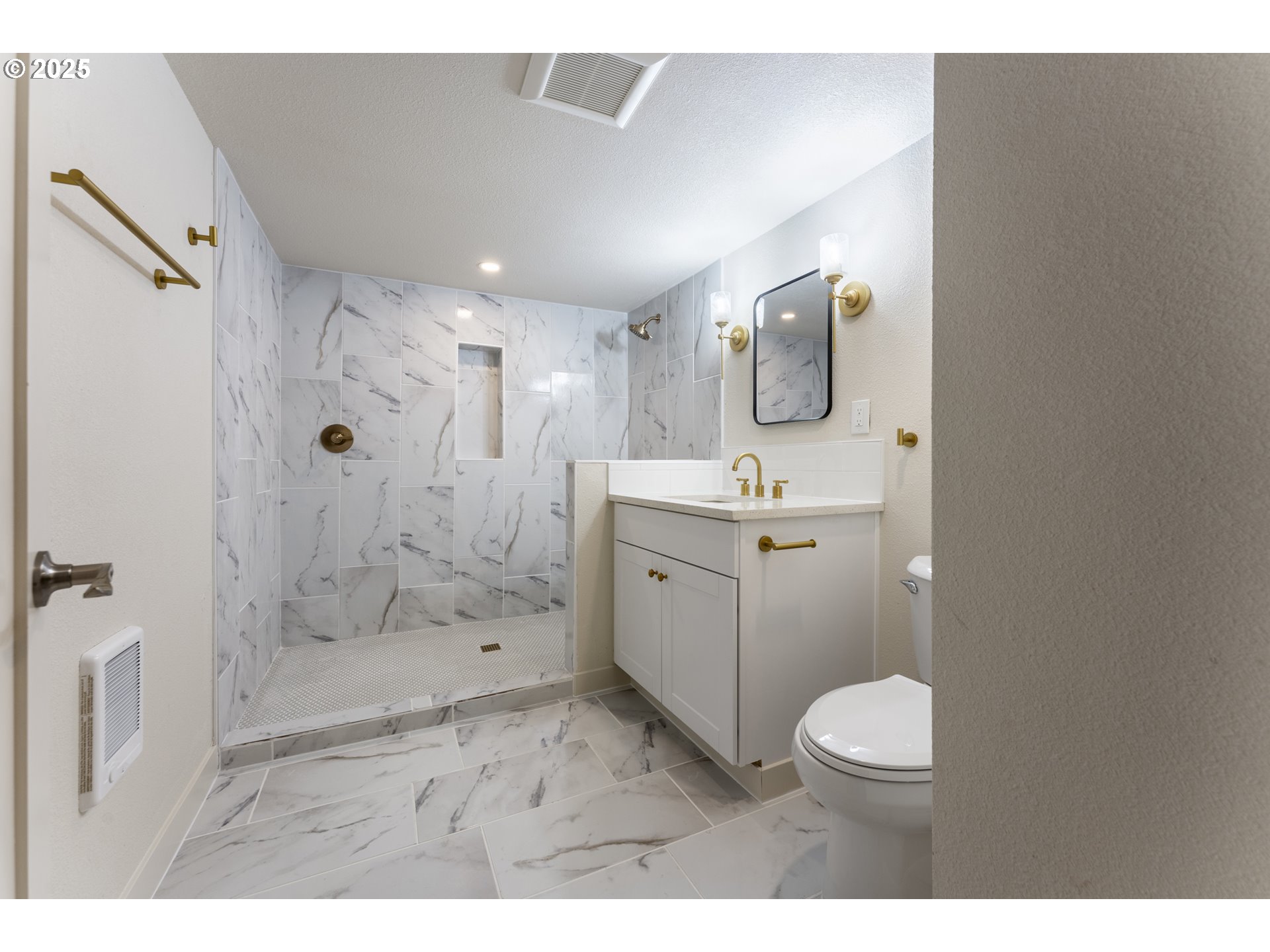 3564 Northeast Mathison Place Portland, OR 97212 - Photo 33 of 47