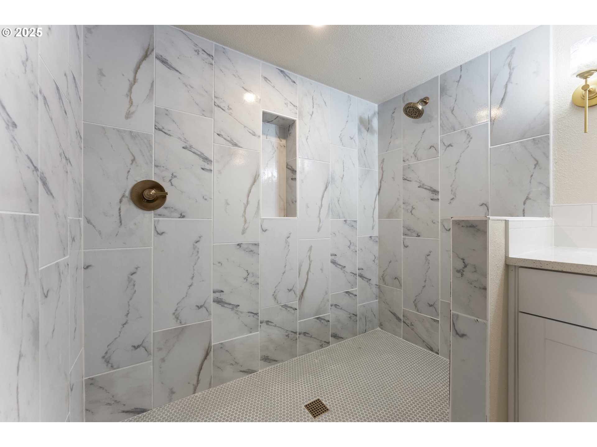 3564 Northeast Mathison Place Portland, OR 97212 - Photo 34 of 47