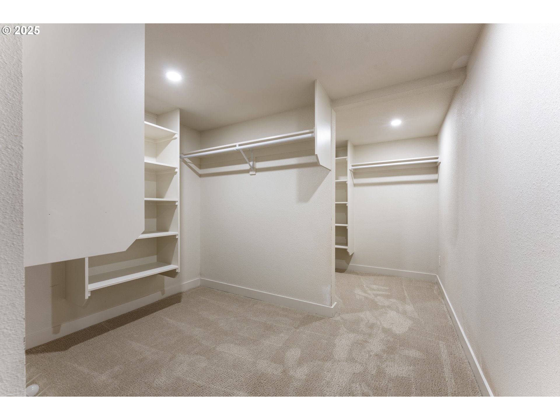 3564 Northeast Mathison Place Portland, OR 97212 - Photo 39 of 47