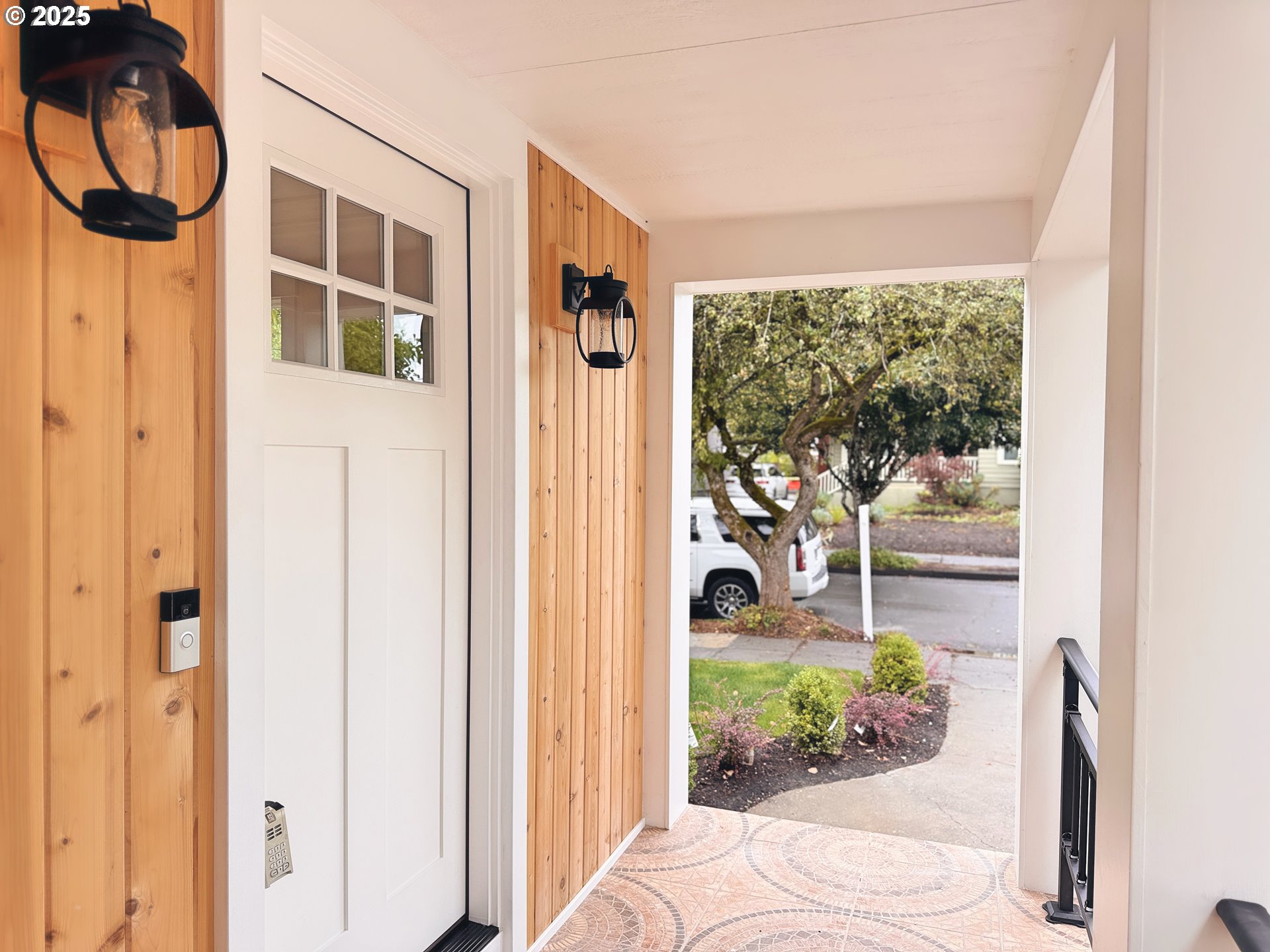 3564 Northeast Mathison Place Portland, OR 97212 - Photo 5 of 47