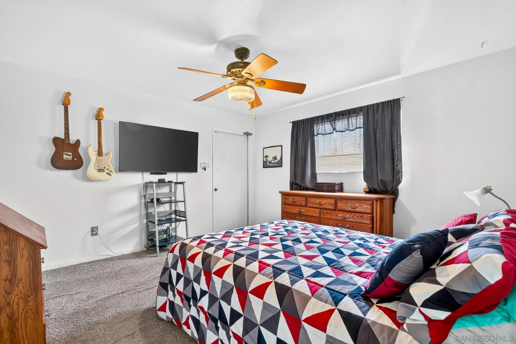 13810 Tobiasson Road Poway, CA 92064 - Photo 14 of 25 Gallery Image 14