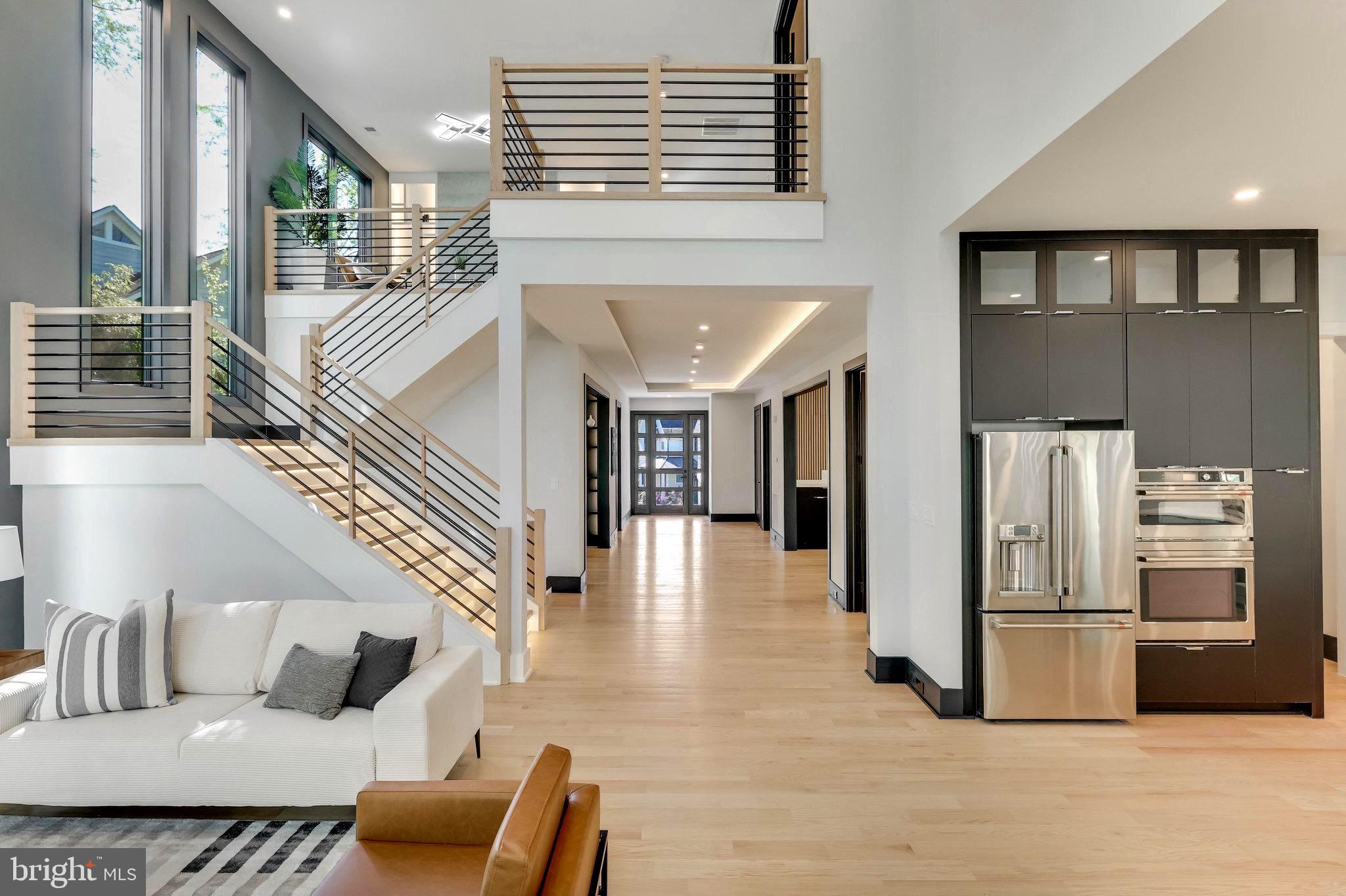 1850 Patton Terrace McLean, VA 22101 - Photo 12 of 105