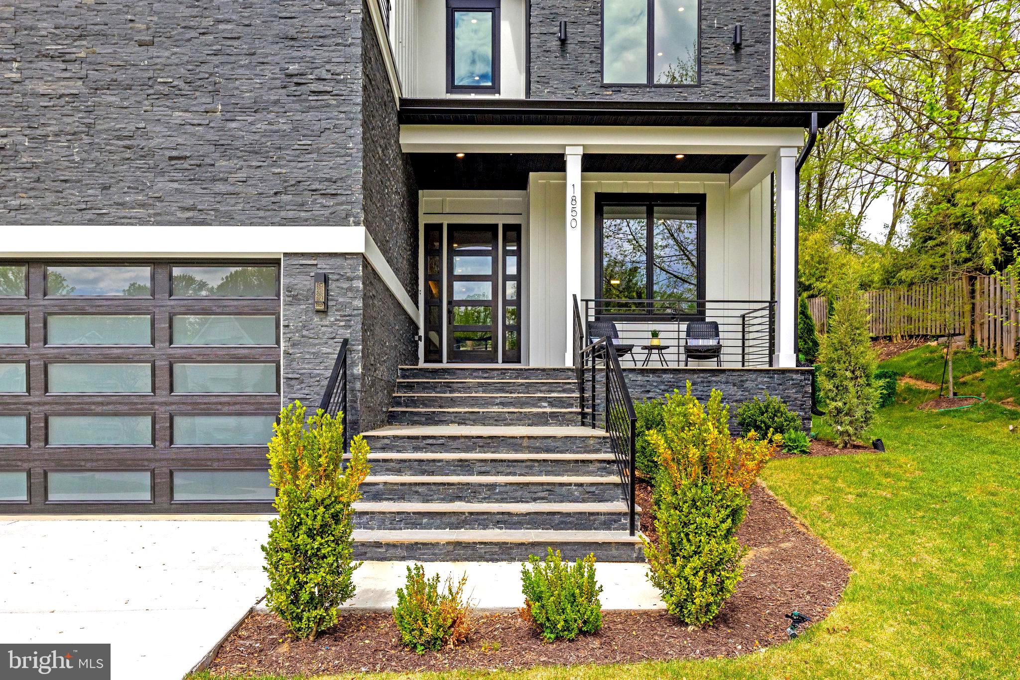 1850 Patton Terrace McLean, VA 22101 - Photo 4 of 105