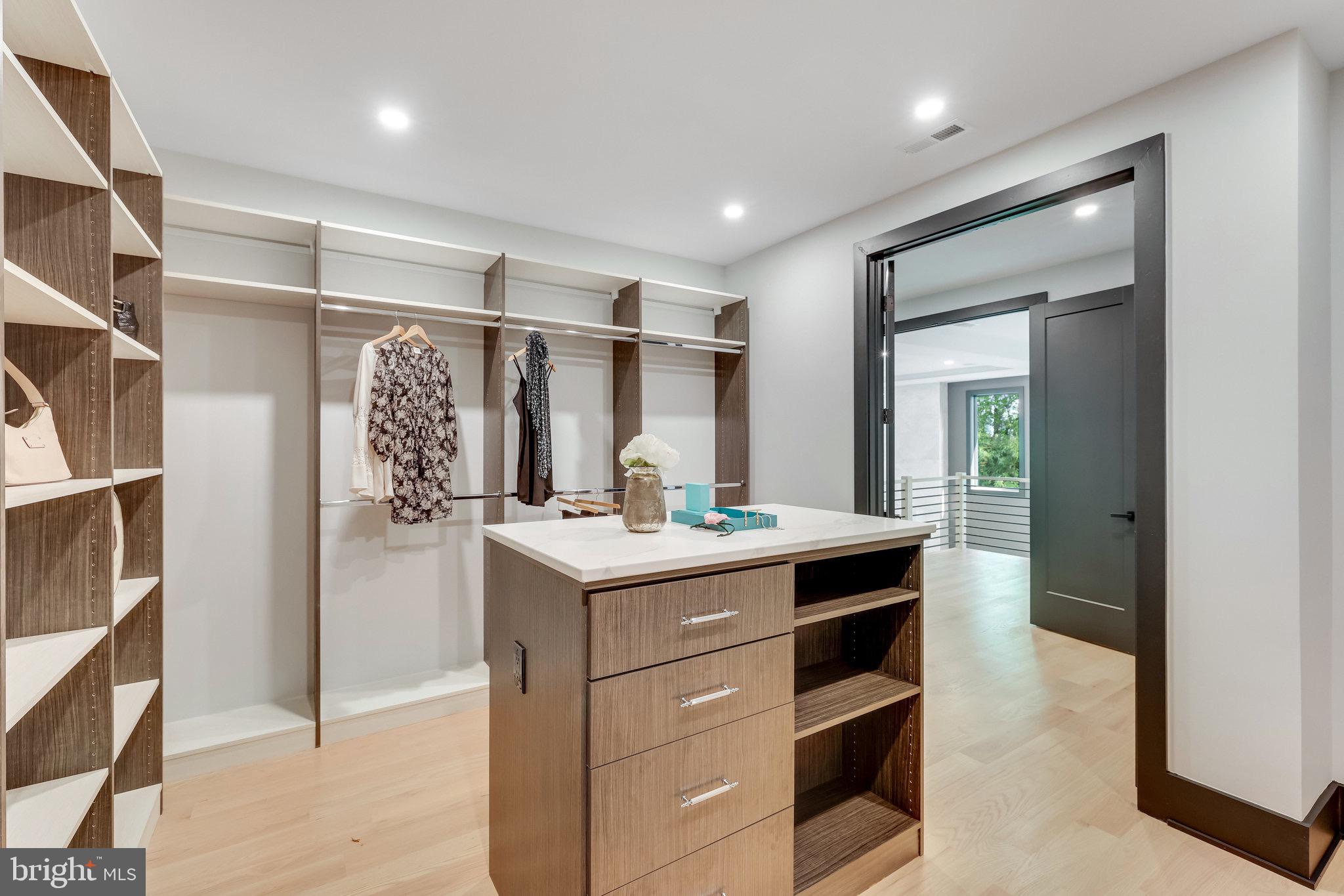 1850 Patton Terrace McLean, VA 22101 - Photo 54 of 105