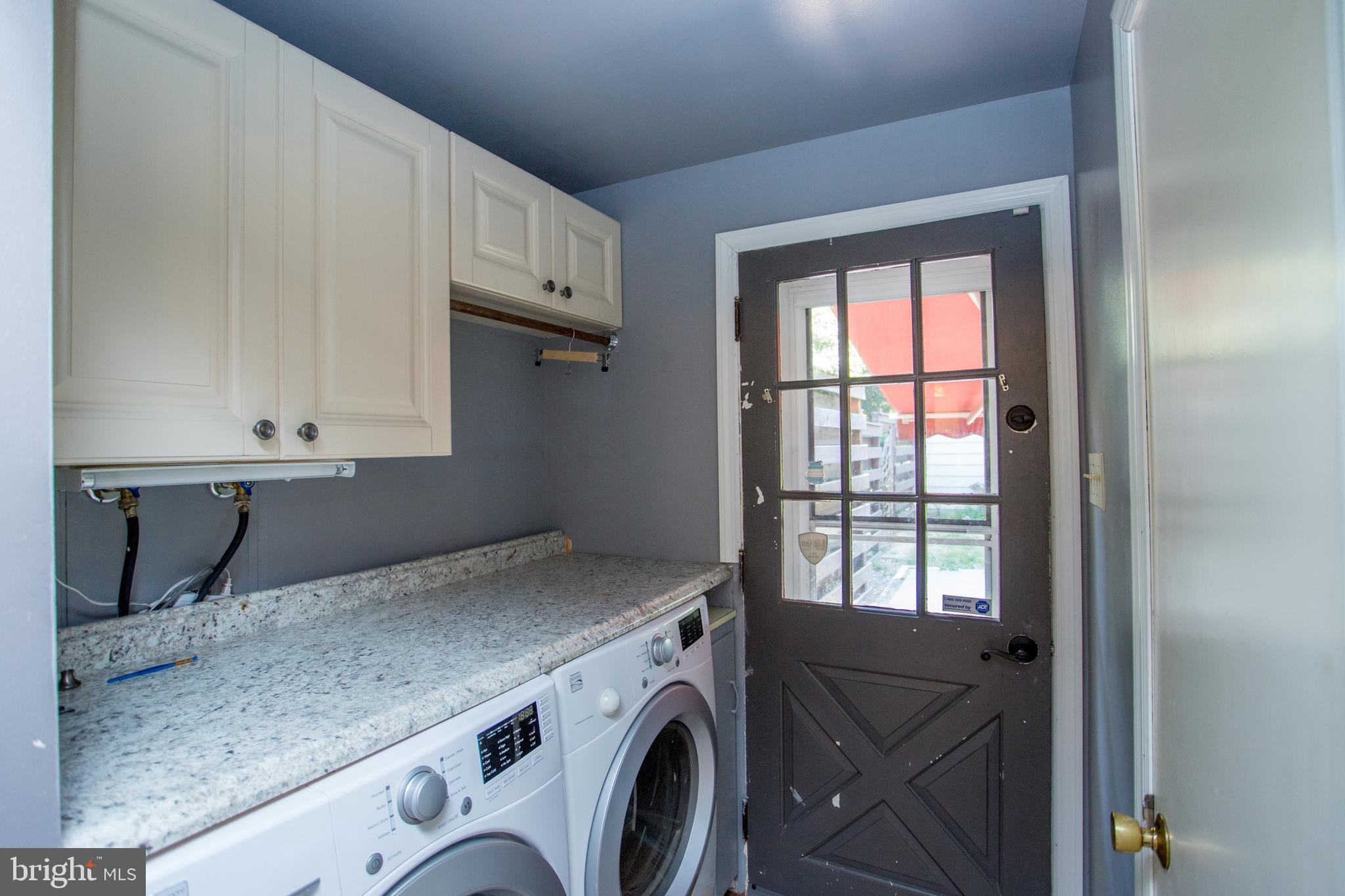 105 Wilson Avenue Hellertown, PA 18055 - Photo 20 of 46 a utility room with dryer and washer